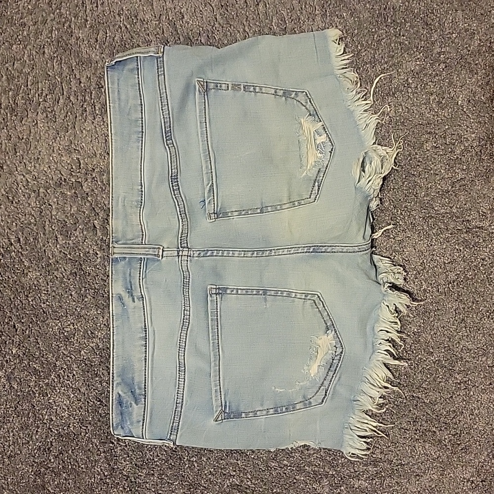 Shorts - Picture 2 of 2